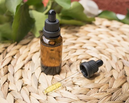 Olio cbd: come avere una pelle sana in modo naturale