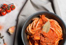 Il sugo d’una località laziale: amatriciana, tradizione e varianti